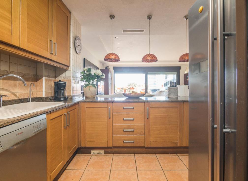 Resale - Townhouse - Arenales del Sol