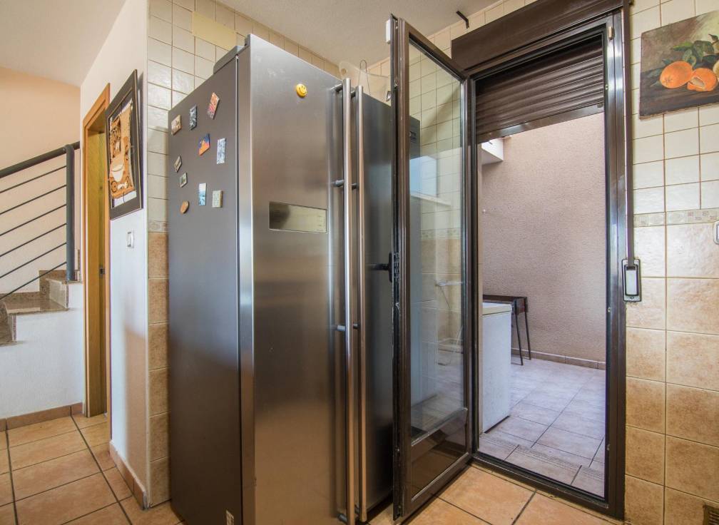 Resale - Townhouse - Arenales del Sol