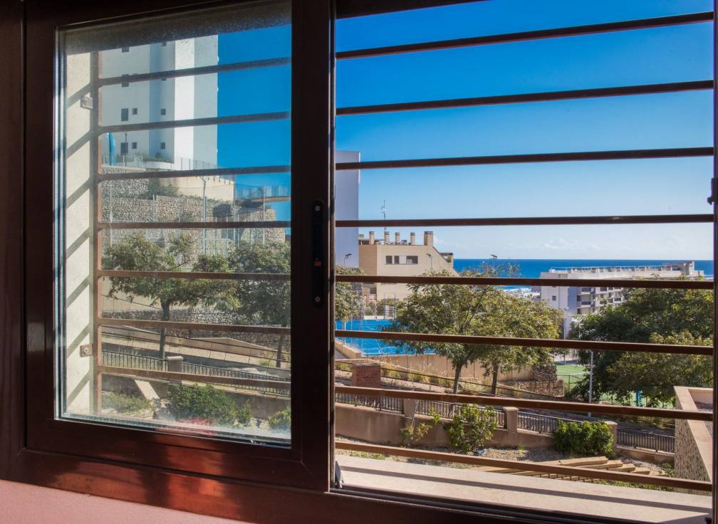 Resale - Townhouse - Arenales del Sol