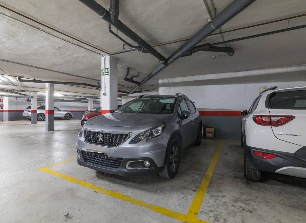 Resale - Townhouse - Arenales del Sol