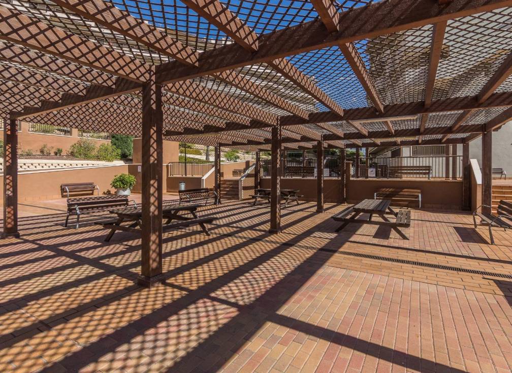 Resale - Townhouse - Arenales del Sol