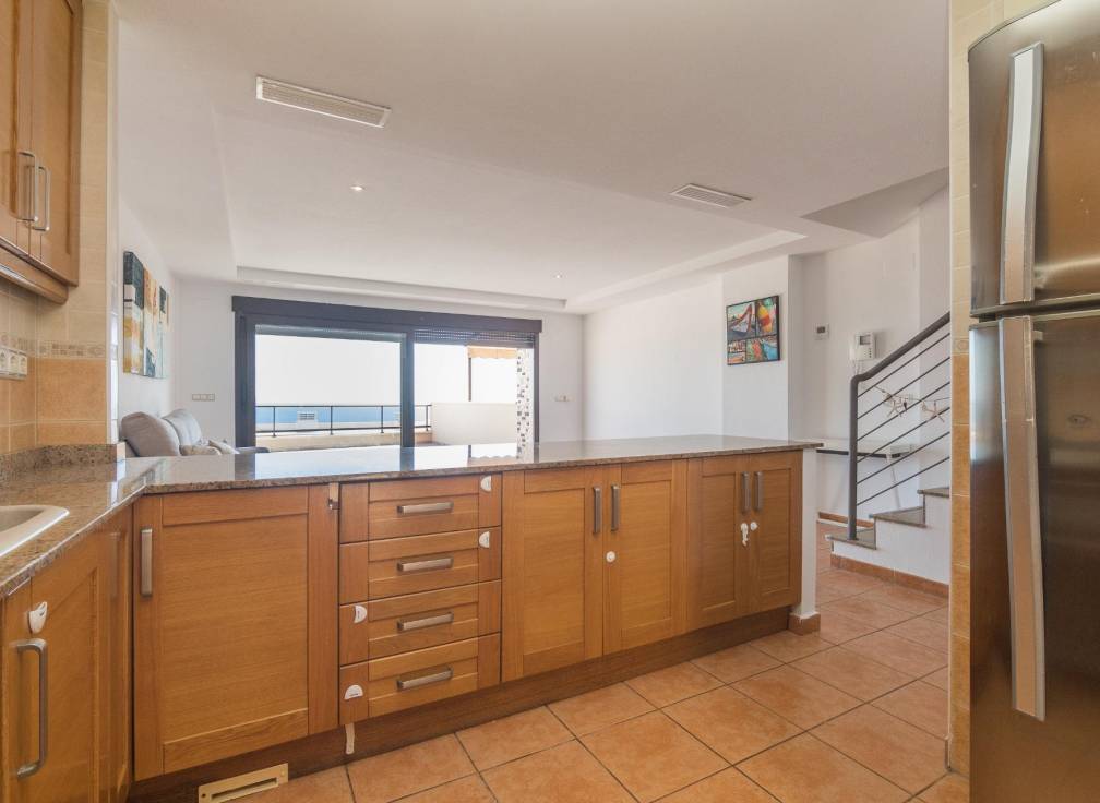 Resale - Townhouse - Arenales del Sol