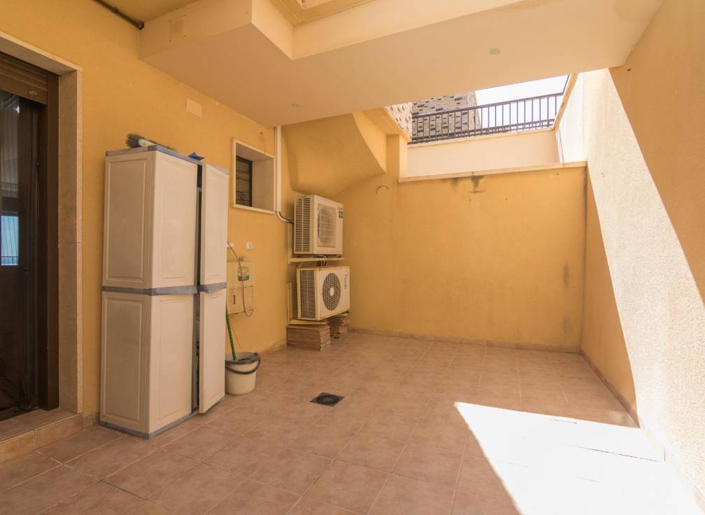 Resale - Townhouse - Arenales del Sol