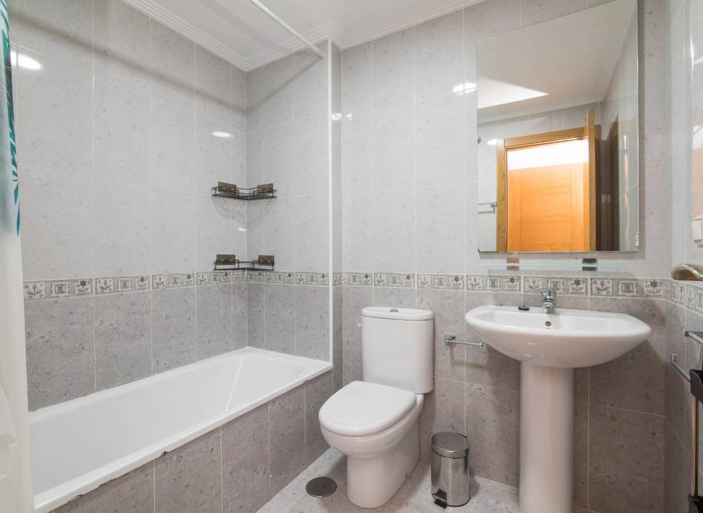 Resale - Townhouse - Arenales del Sol