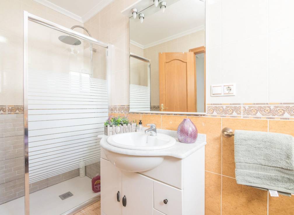 Resale - Townhouse - Catral - Comunidad valenciana