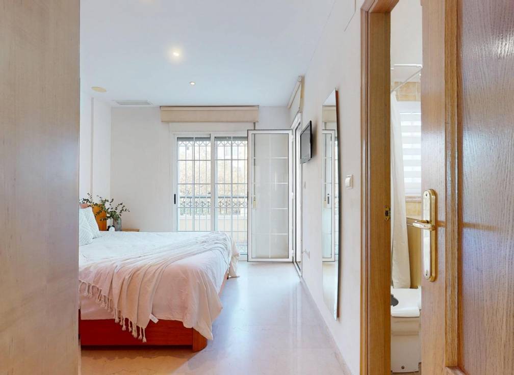 Resale - Townhouse - Elche - Campo de Fútbol