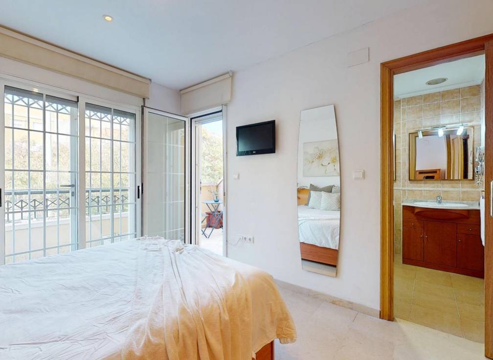 Resale - Townhouse - Elche - Campo de Fútbol