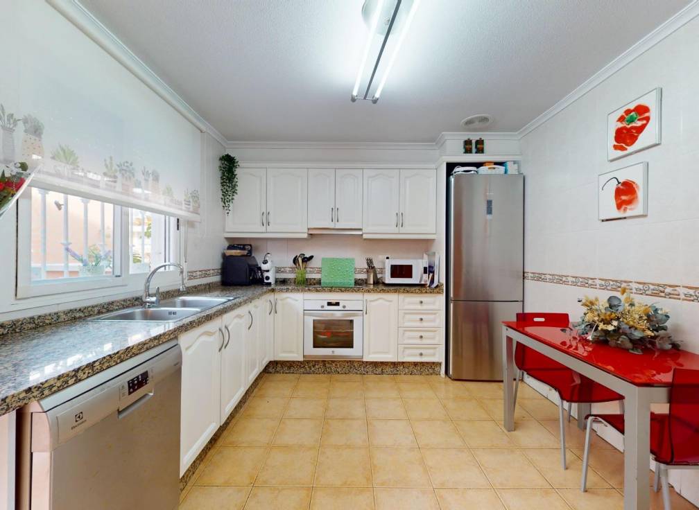 Resale - Townhouse - Perleta - Maitino-Perleta