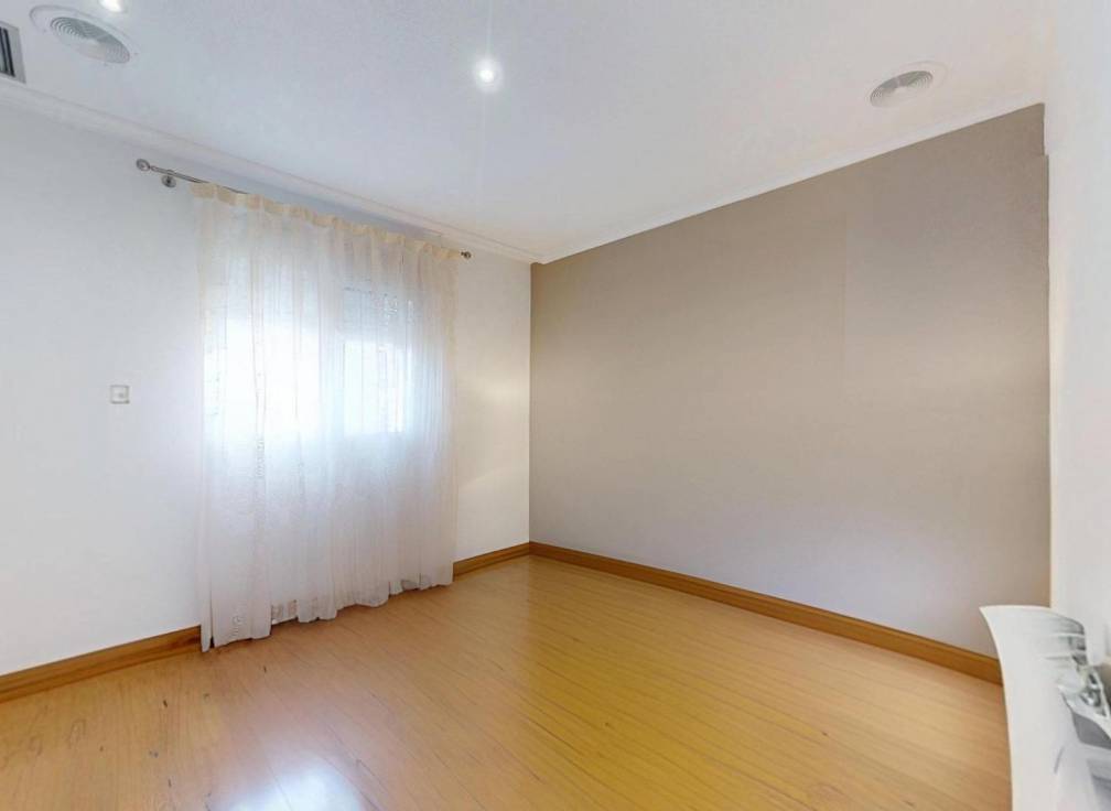 Resale - Townhouse - Perleta - Maitino-Perleta