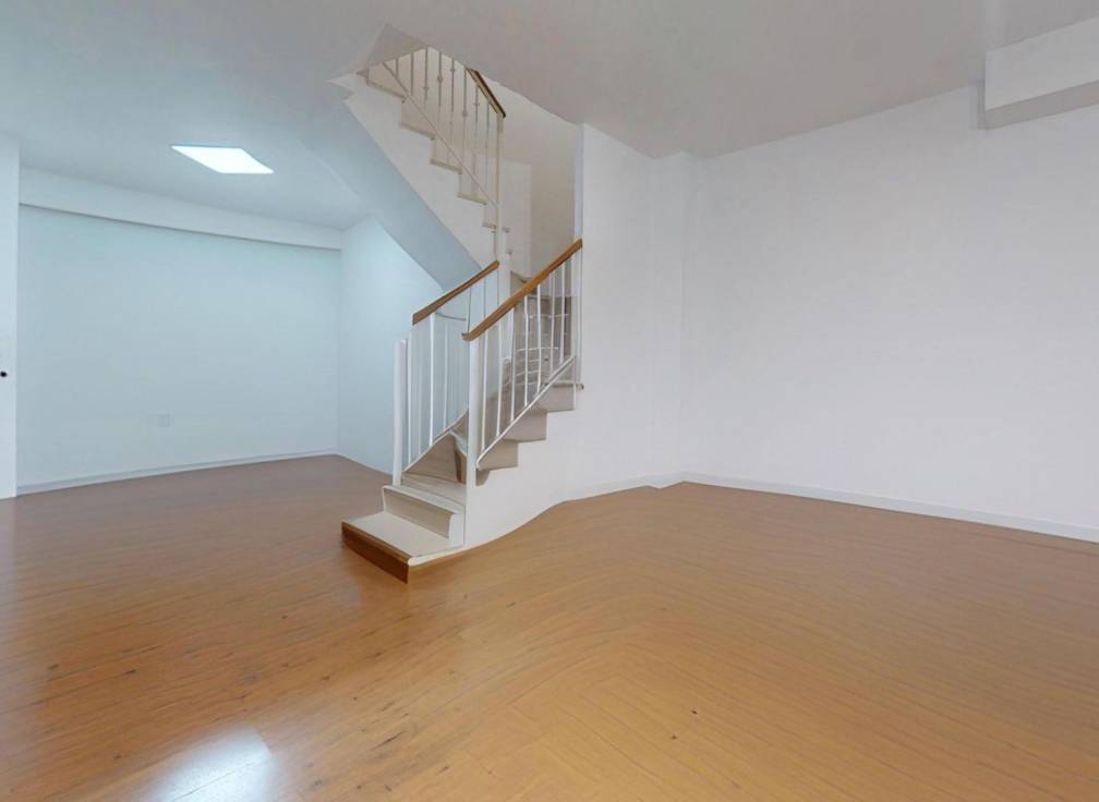 Resale - Townhouse - Perleta - Maitino-Perleta