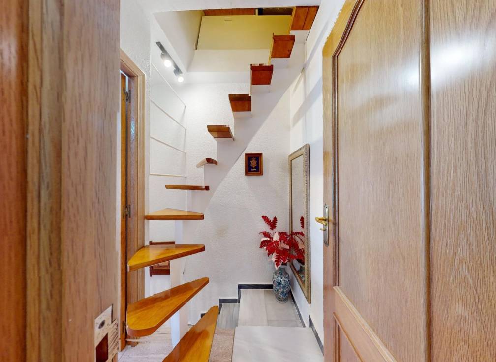 Resale - Townhouse - Santa Pola - Club nautico