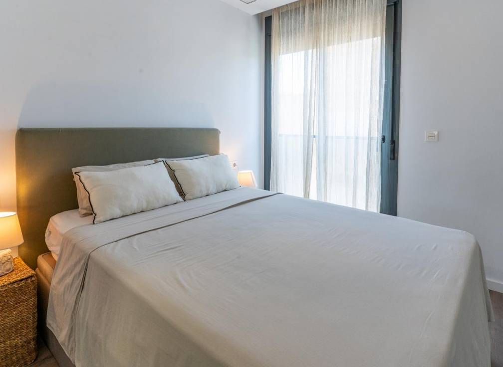 Resale - Townhouse - Santa Pola - Eroski