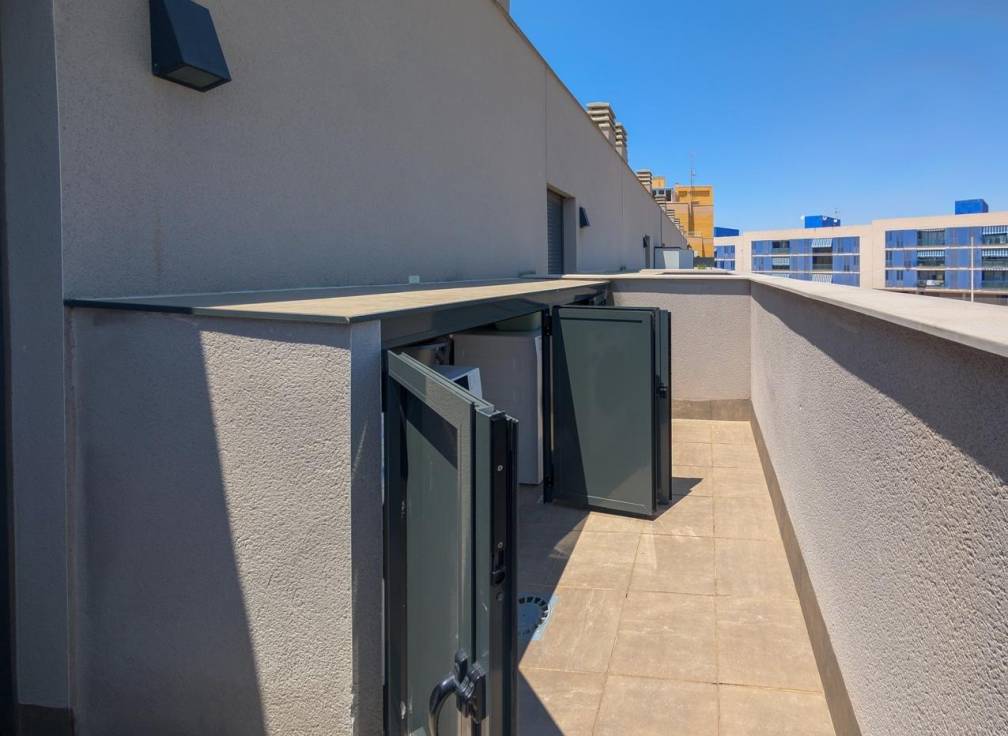 Resale - Townhouse - Santa Pola - Eroski