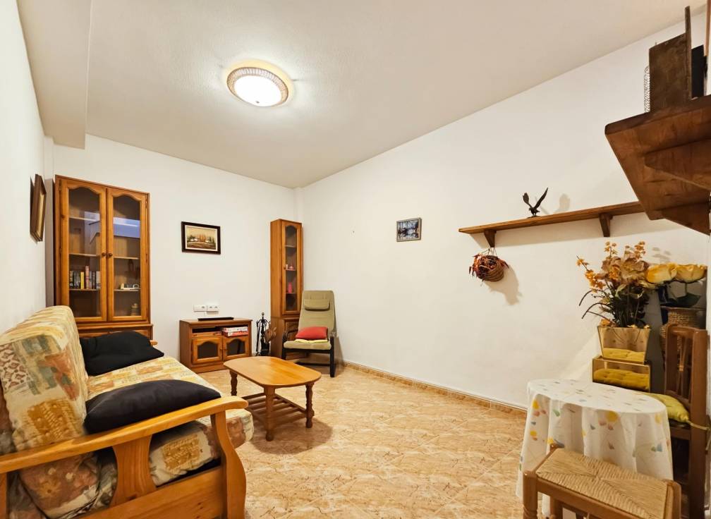 Resale - Townhouse - Santa Pola - Santiago bernabeu