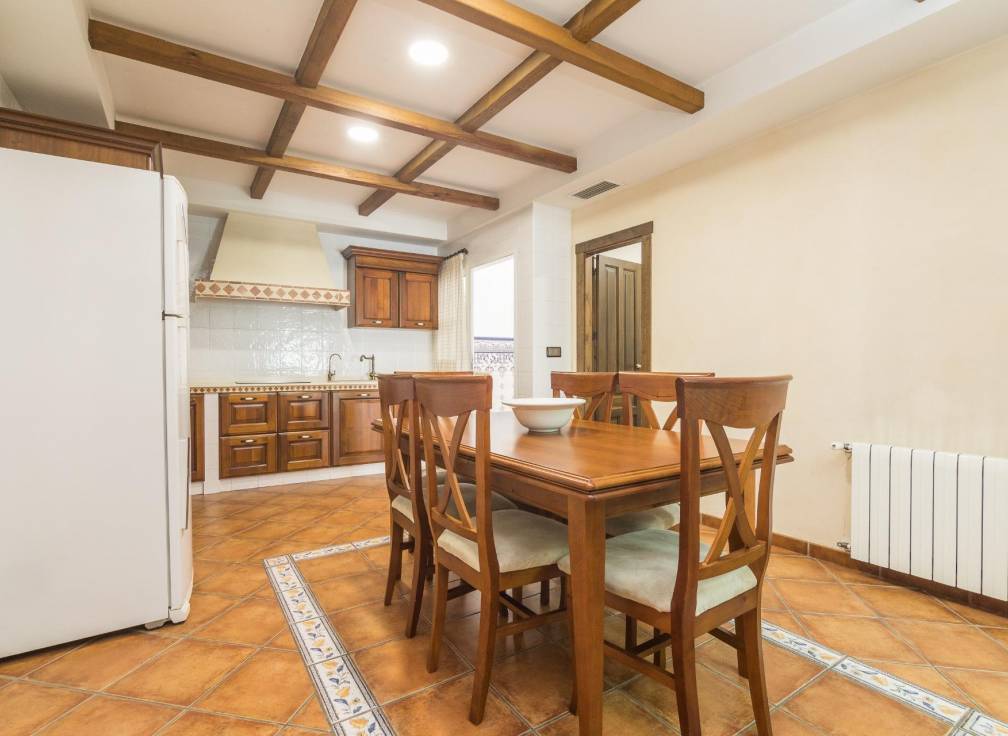 Resale - Triplex - Elche - Corazon de Jesus