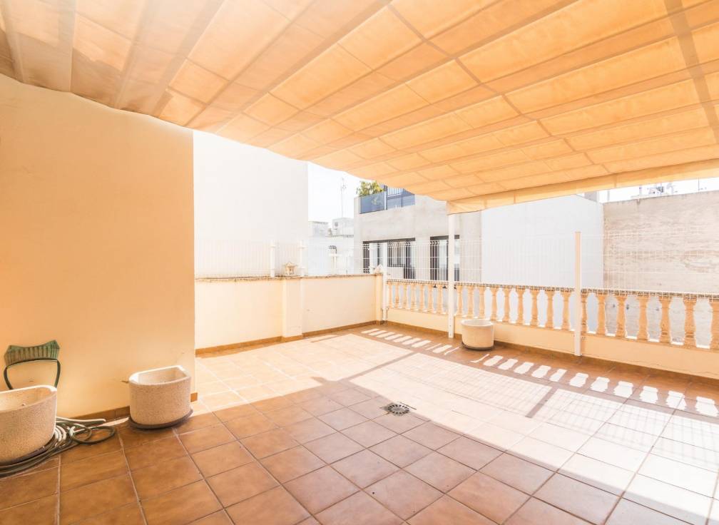 Resale - Triplex - Elche - Corazon de Jesus