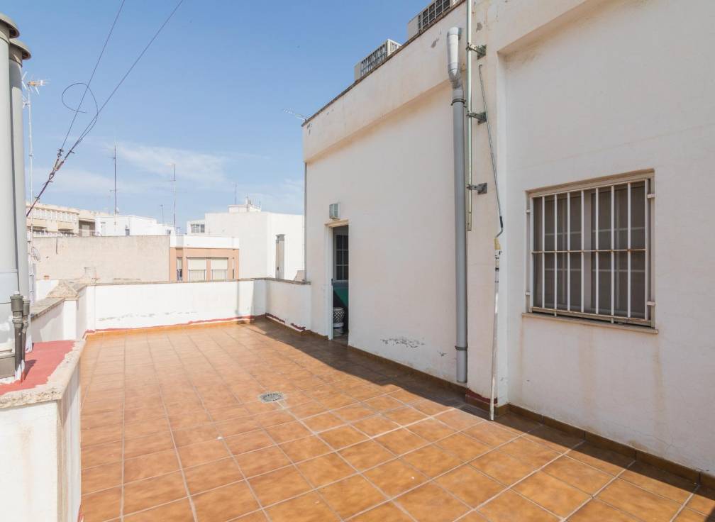 Resale - Triplex - Elche - Corazon de Jesus