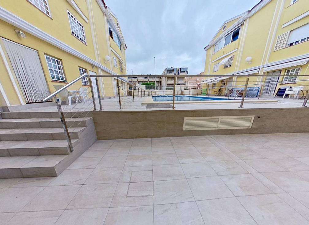 Resale - Triplex - Santa Pola - Santiago bernabeu
