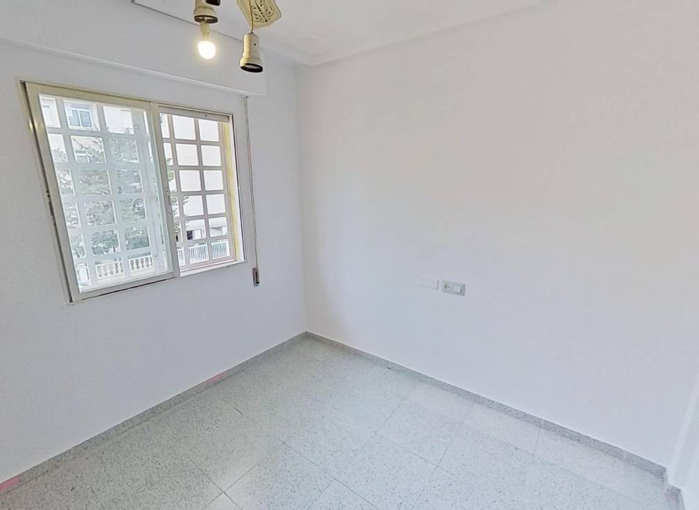 Resale - Triplex - Santa Pola - Santiago bernabeu