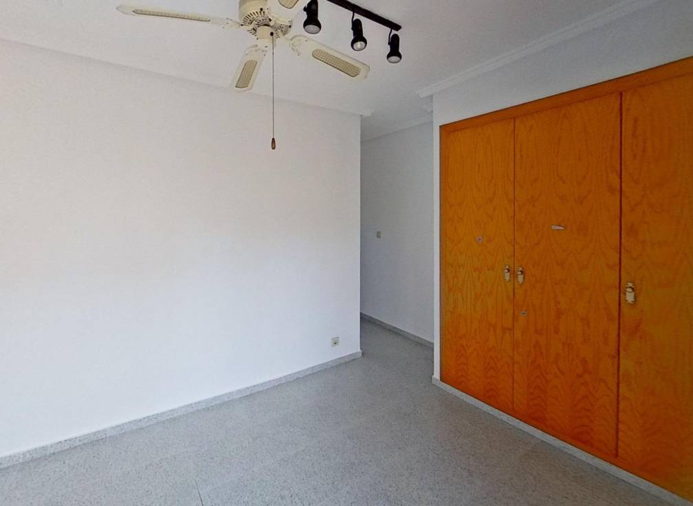 Resale - Triplex - Santa Pola - Santiago bernabeu