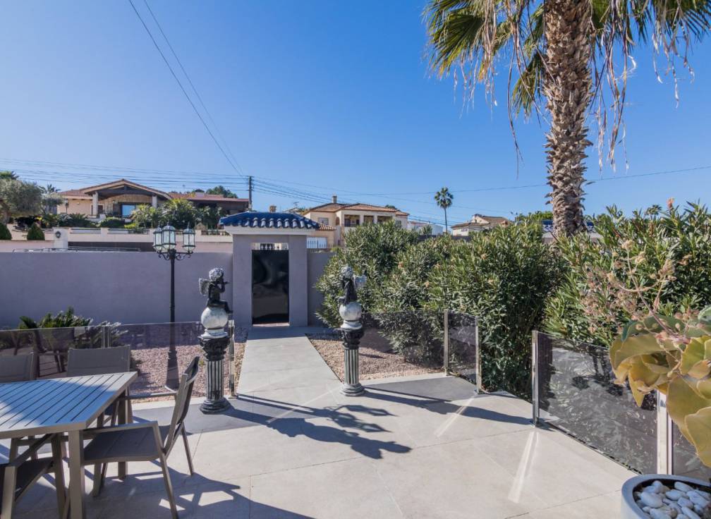 Resale - Villa - Algorfa - Lomas de La Juliana