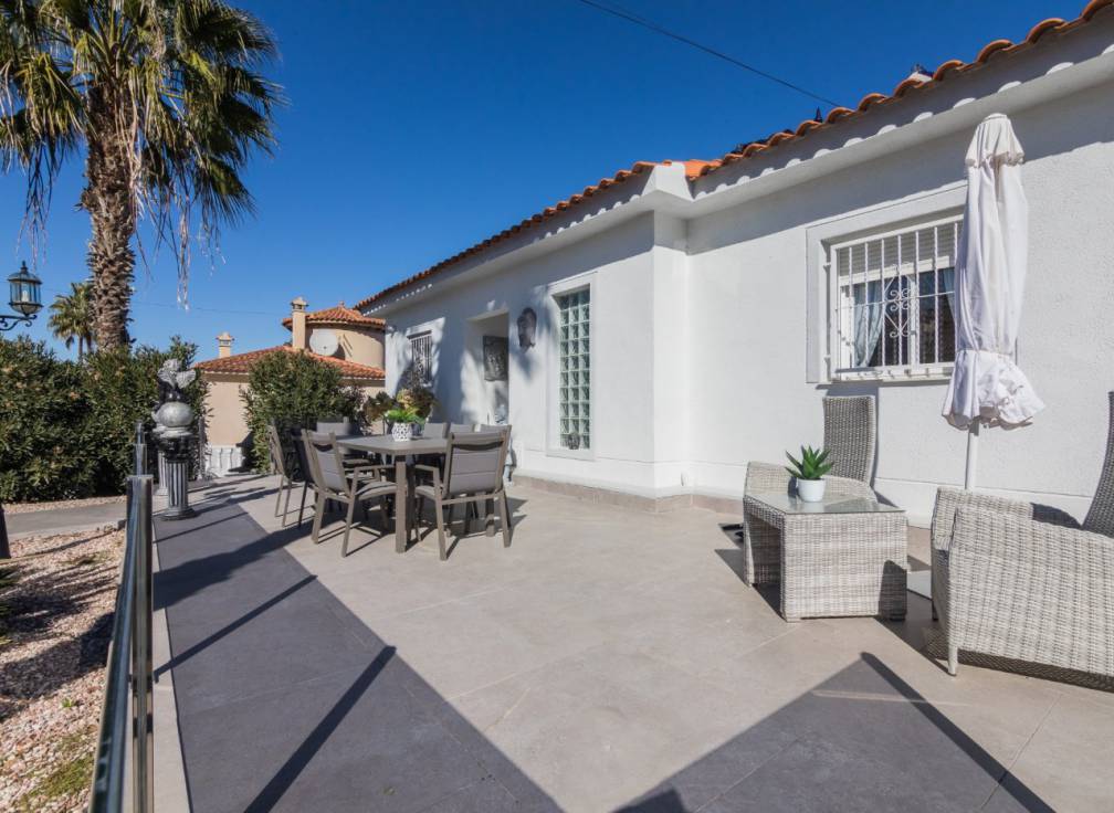Resale - Villa - Algorfa - Lomas de La Juliana