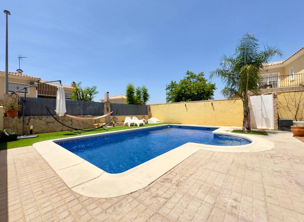 Resale - Villa - Aspe - Santa Elena