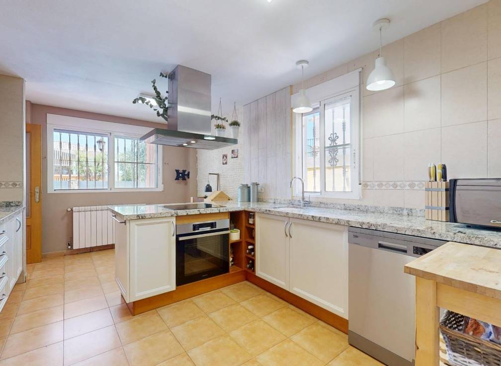 Resale - Villa - Aspe - Santa Elena