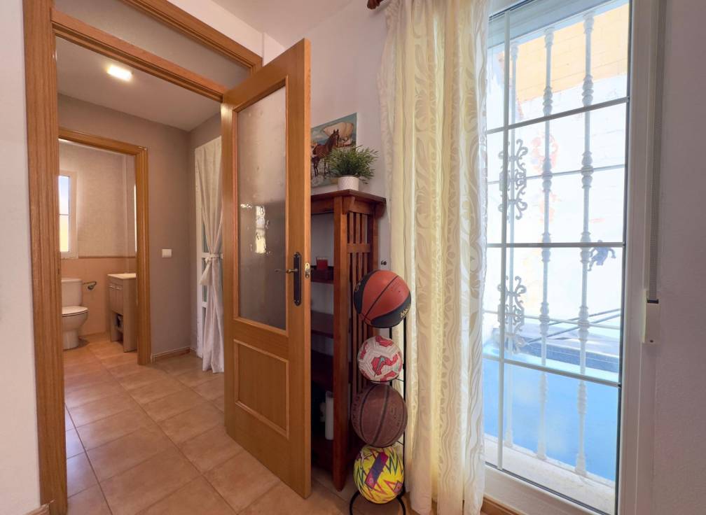 Resale - Villa - Aspe - Santa Elena