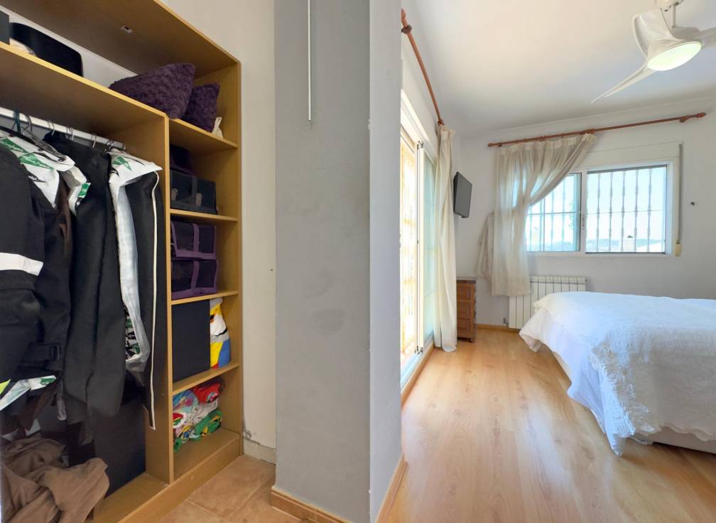 Resale - Villa - Aspe - Santa Elena