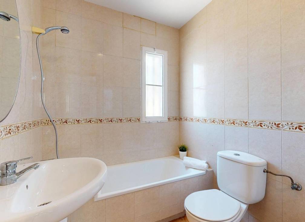 Resale - Villa - Aspe - Santa Elena