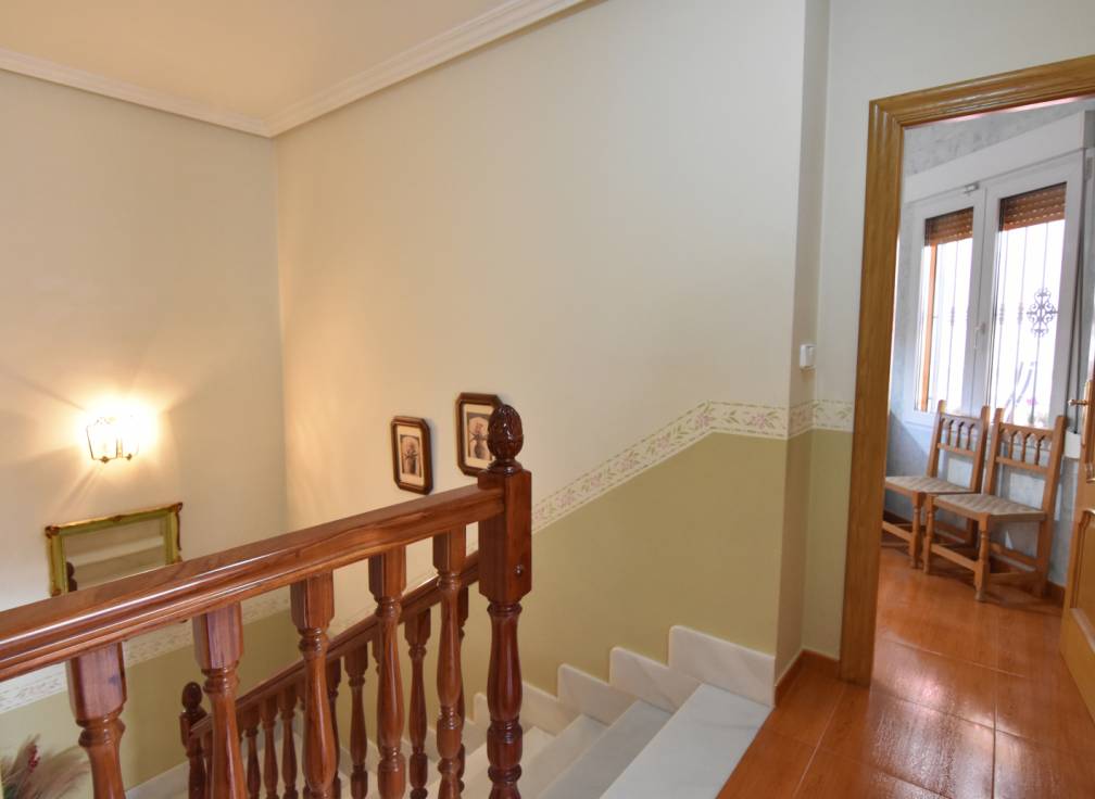 Resale - Villa - Aspe