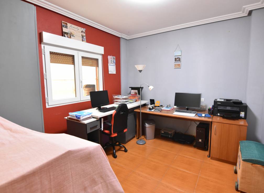 Resale - Villa - Aspe