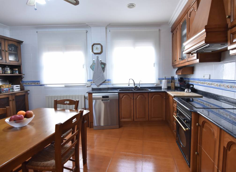 Resale - Villa - Aspe