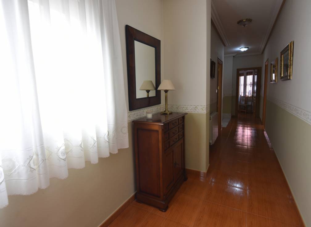 Resale - Villa - Aspe