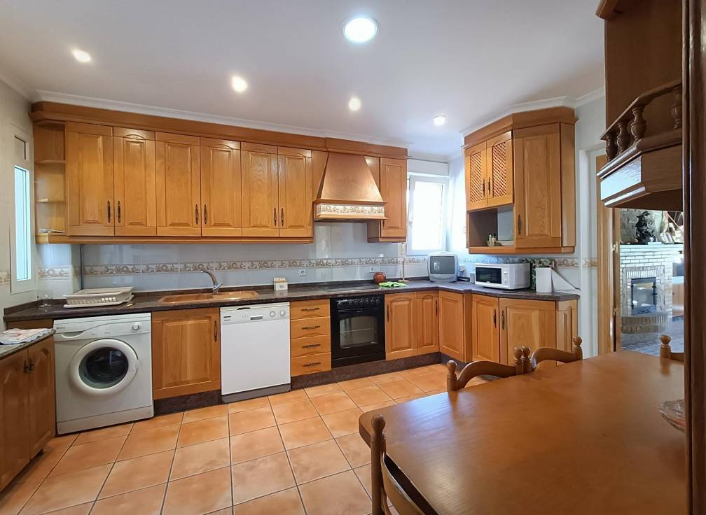 Resale - Villa - Banyeres de Mariola - Comunidad valenciana