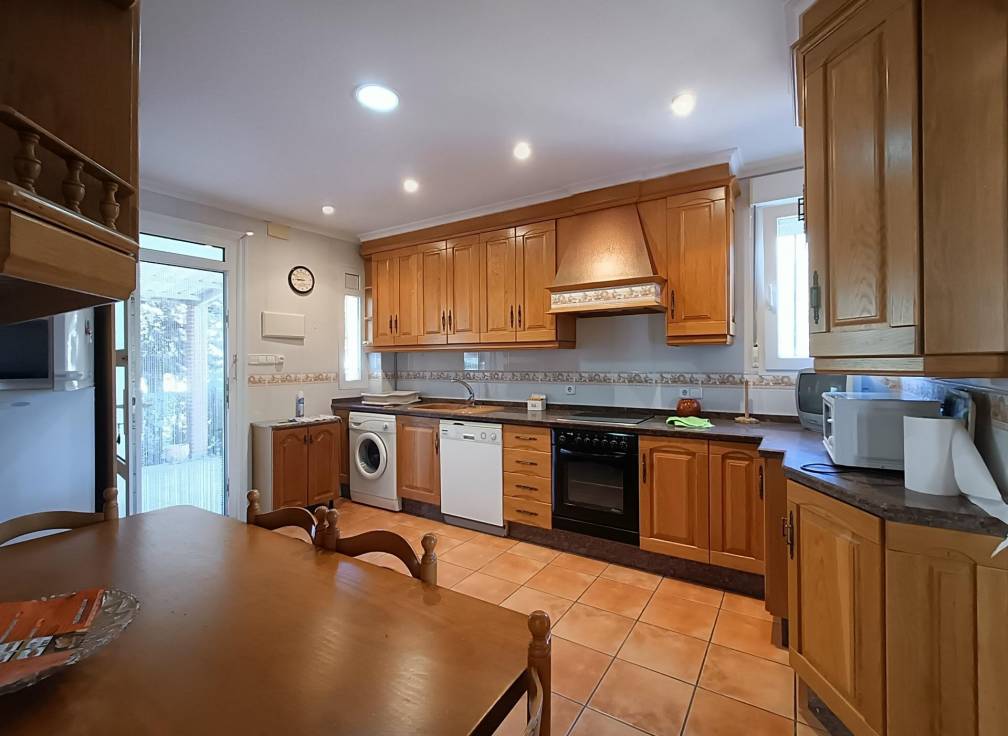 Resale - Villa - Banyeres de Mariola - Comunidad valenciana