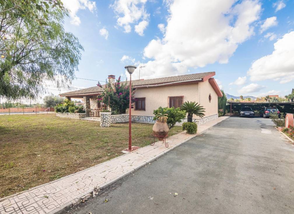 Resale - Villa - Crevillent - Comunidad valenciana