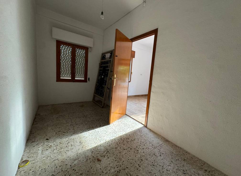 Resale - Villa - Crevillent - Comunidad valenciana