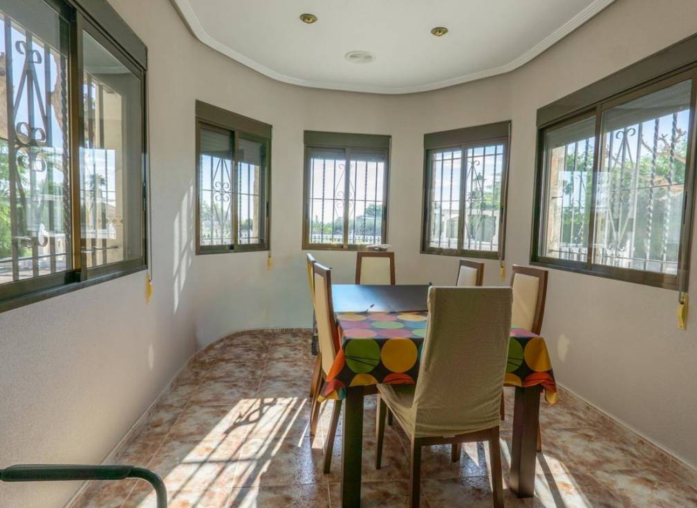 Resale - Villa - Crevillent - Comunidad valenciana