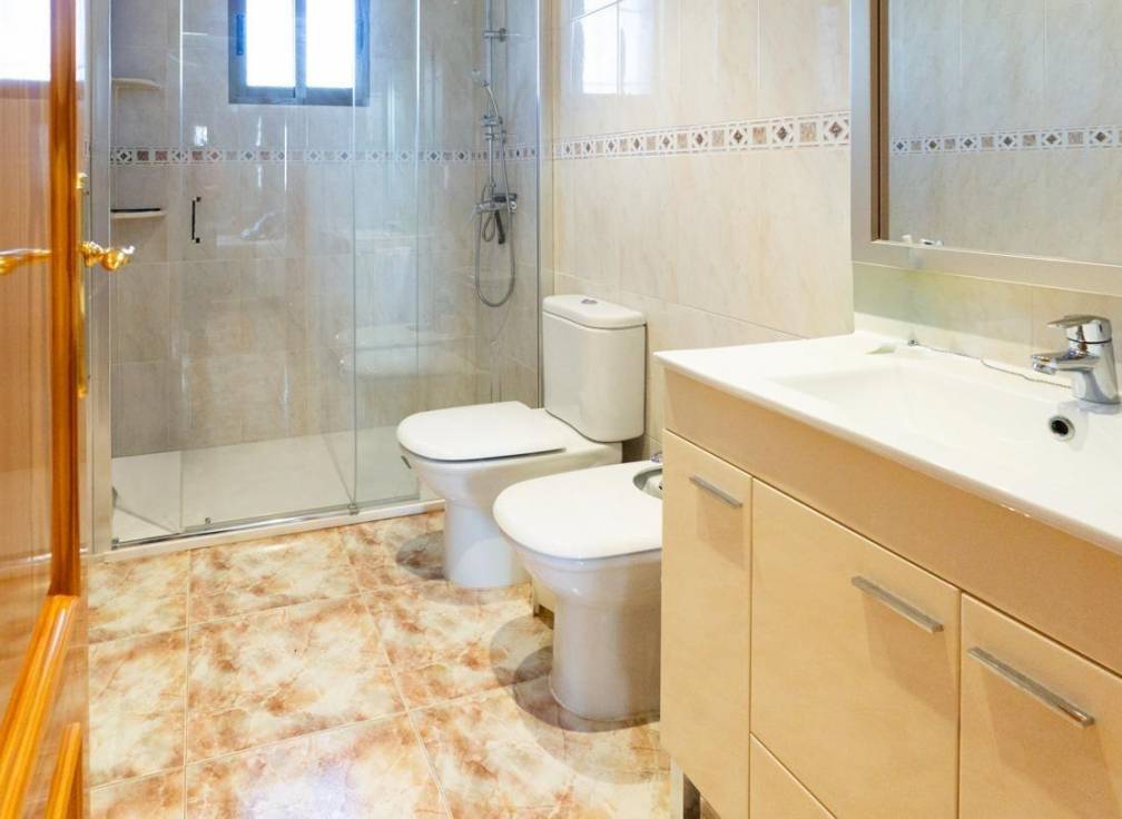 Resale - Villa - Crevillent - Comunidad valenciana