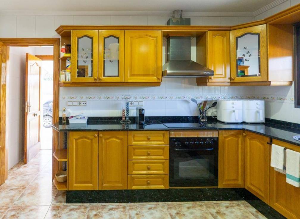 Resale - Villa - Crevillent - Comunidad valenciana