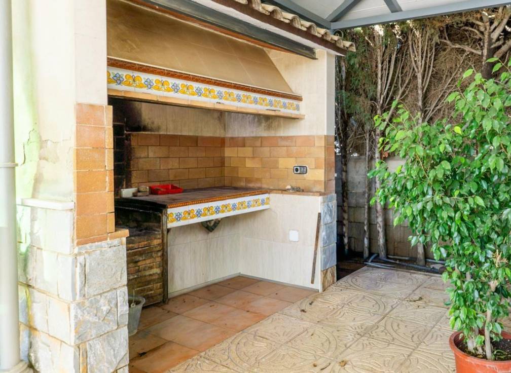 Resale - Villa - Crevillent - Comunidad valenciana