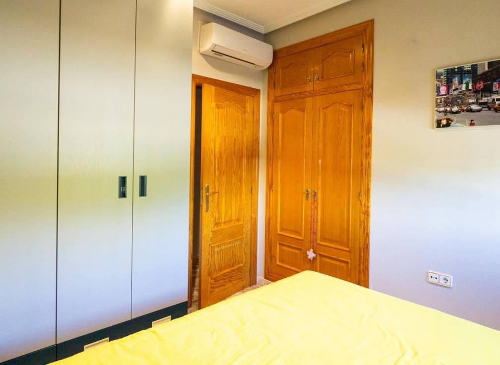 Resale - Villa - Crevillent - Comunidad valenciana