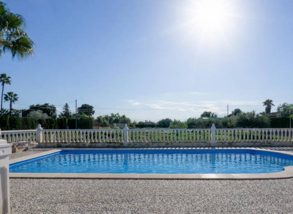 Resale - Villa - Crevillent - Comunidad valenciana