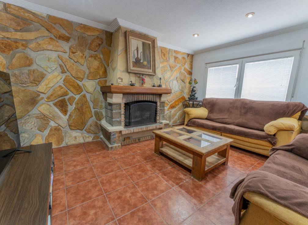 Resale - Villa - Crevillent - DERRAMADOR