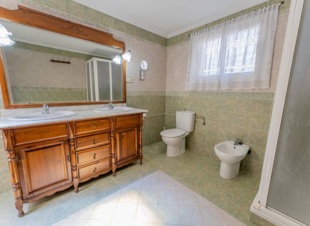 Resale - Villa - Crevillent - DERRAMADOR