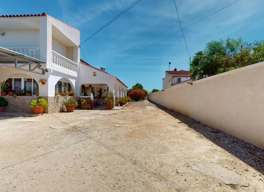Resale - Villa - Crevillent - LA MANGRANERA