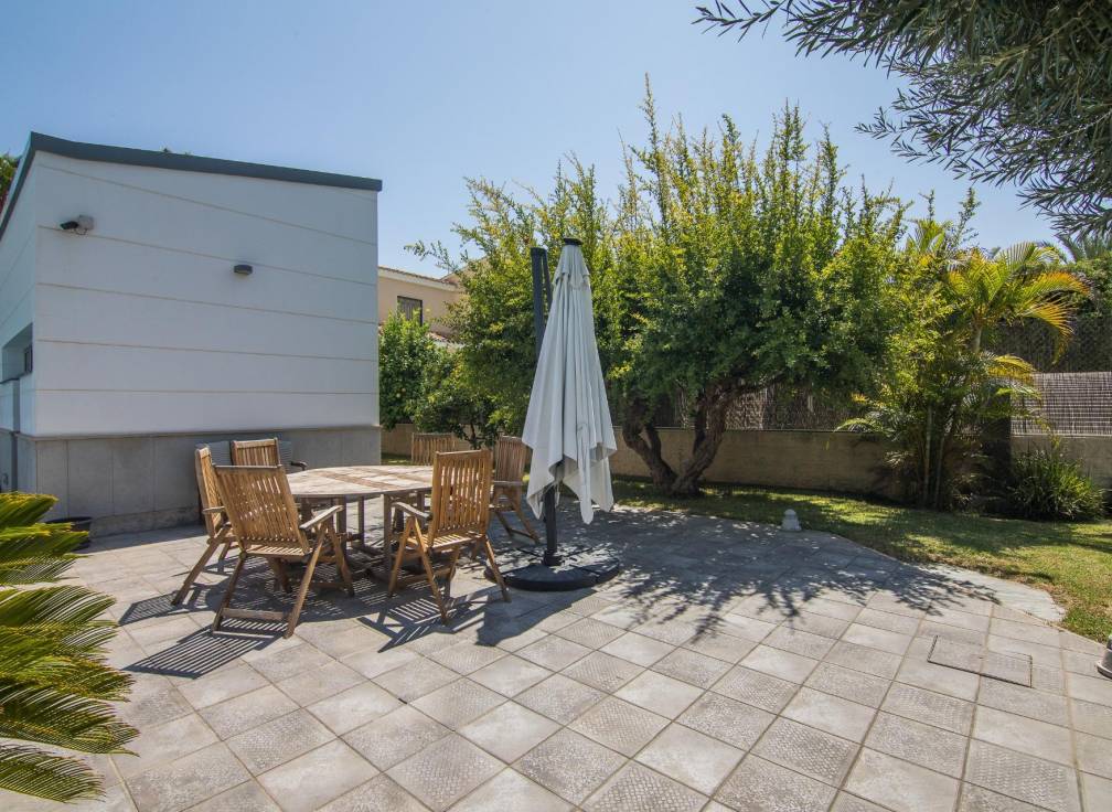 Resale - Villa - Elche - Ciudad Jardin