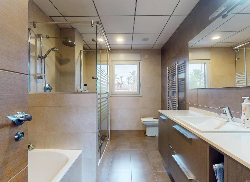 Resale - Villa - Elche - Elche / Elx